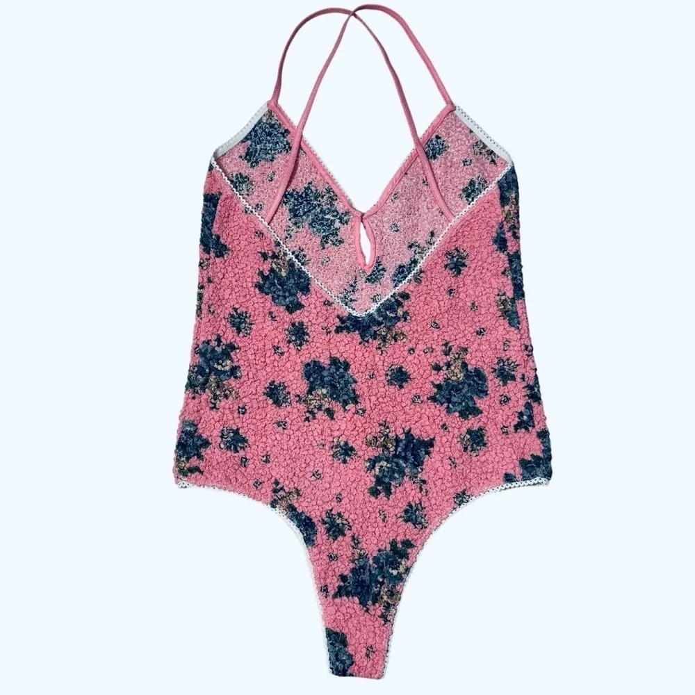 Free People stunning textured